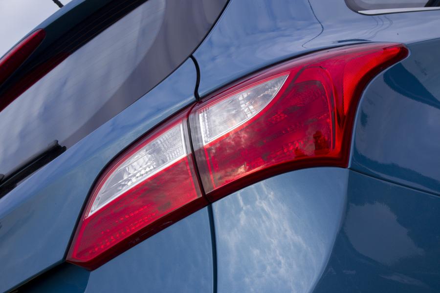  Hyundai i30 Wagon 2012 года  (UK) (фото 23 из 70)